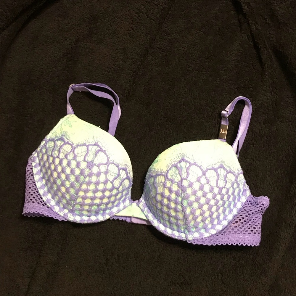 Vs bra